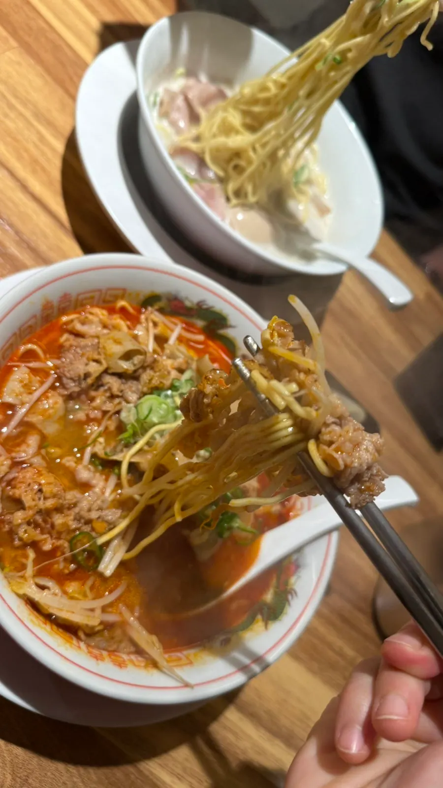 곱창과 차돌이 올라간 모츠라멘