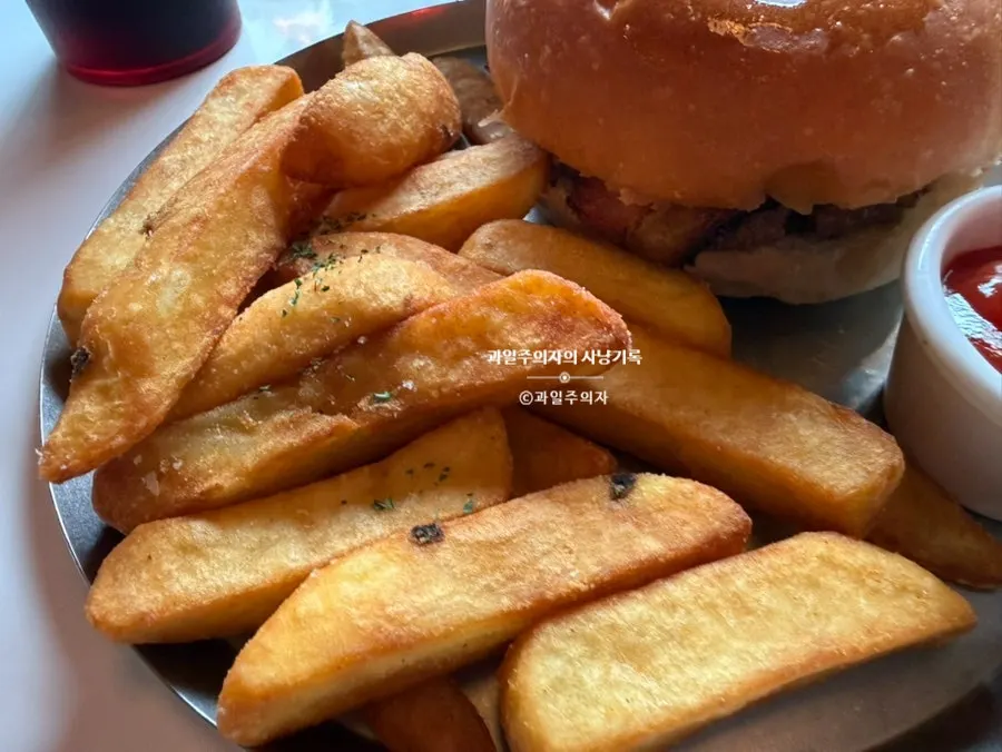 Coleslaw from the event alongside the fries