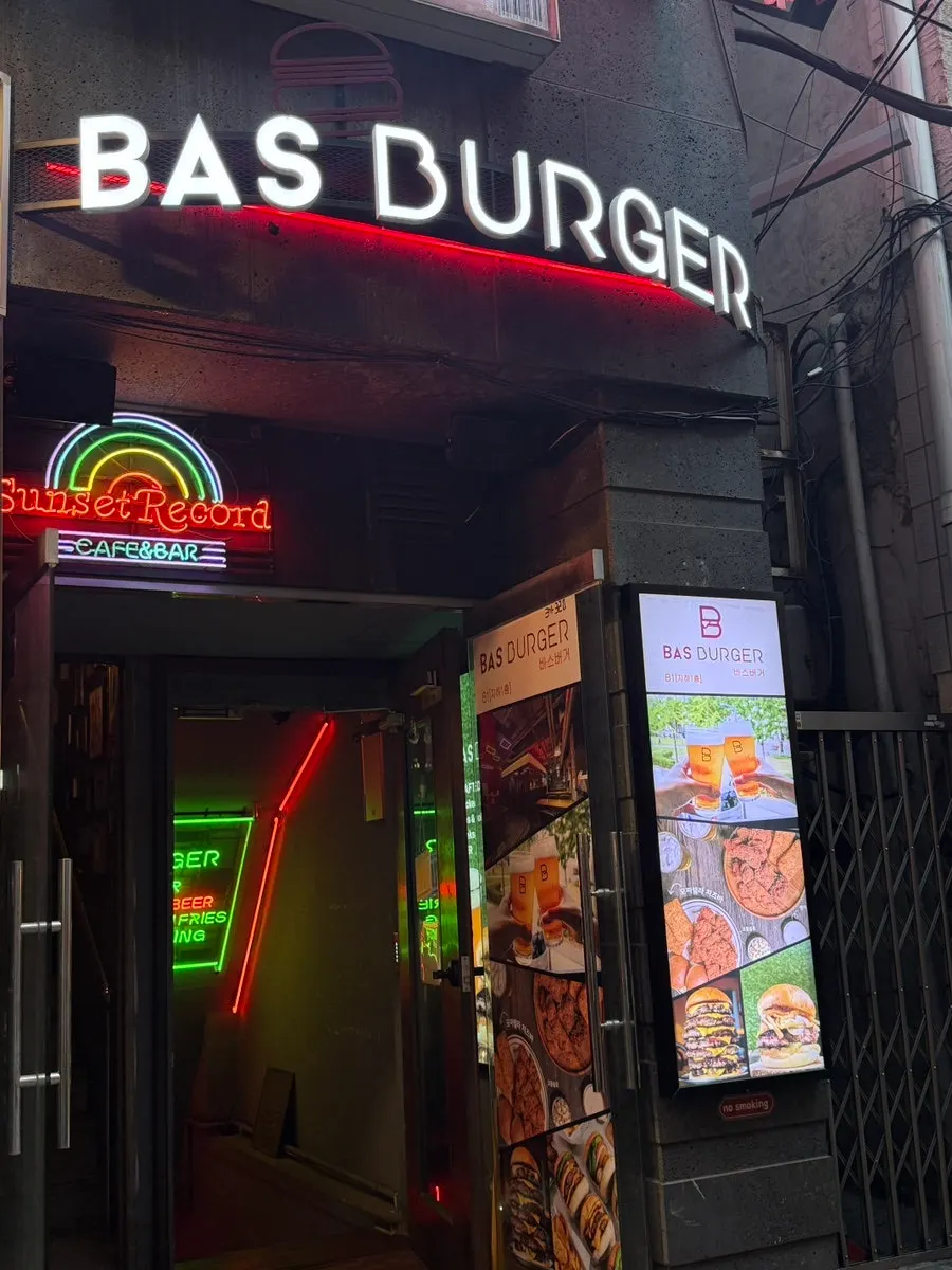 BAS Burger Euljiro Branch information