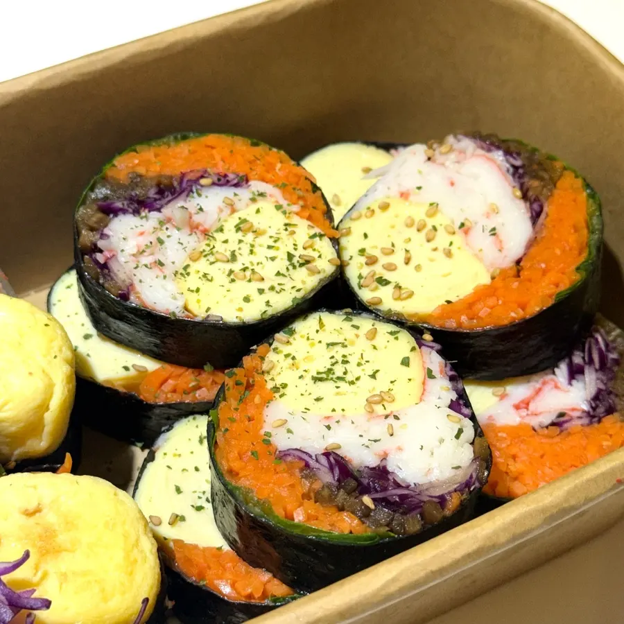 크래미와 계란지단 키토김밥