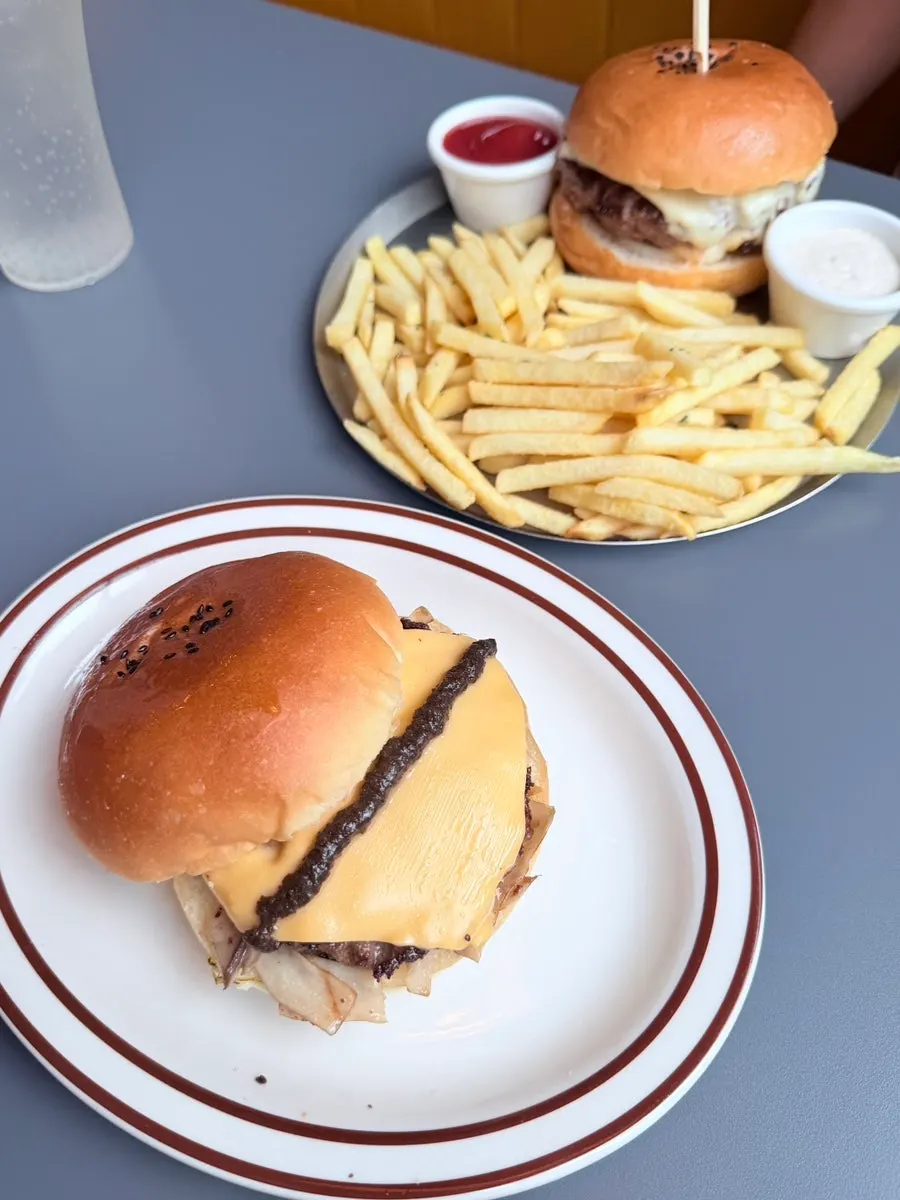 Burgers served together as a solo item and a set at Daily Fix