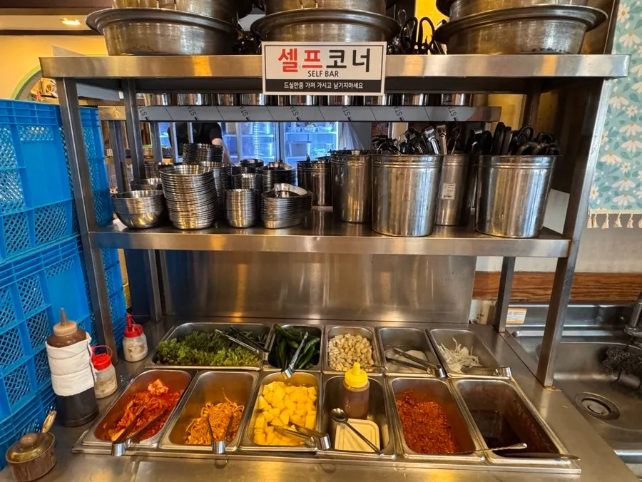 연탄구이 테이블과 환기 시설