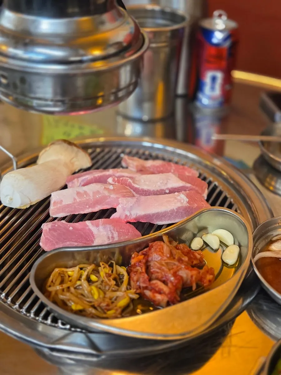 Plate of side dishes brought from the self bar