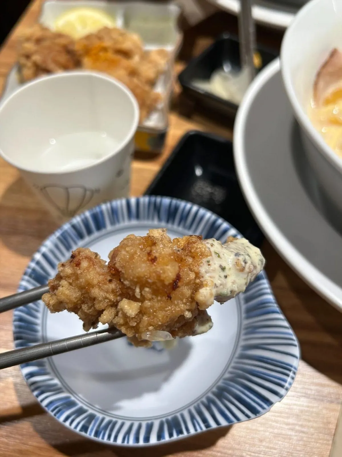 Meaty karaage enjoyed with sauce