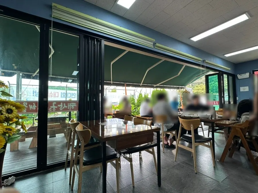 주말 점심 손님이 많은 해상궁 매장 내부