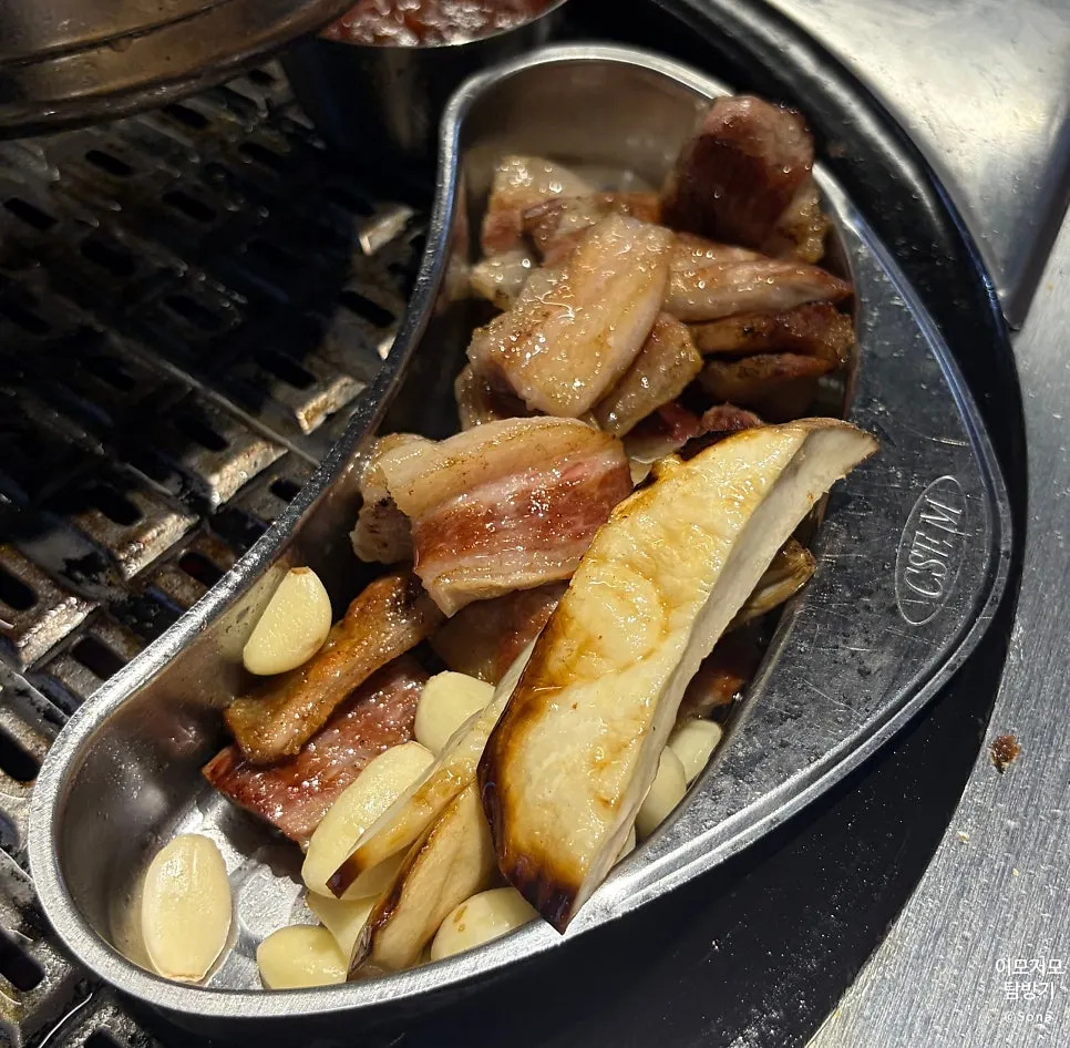 Second batch of gabrisal placed on the grill