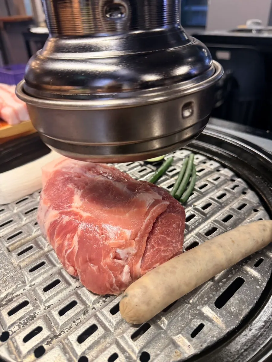 Meal dishes ordered with the meat