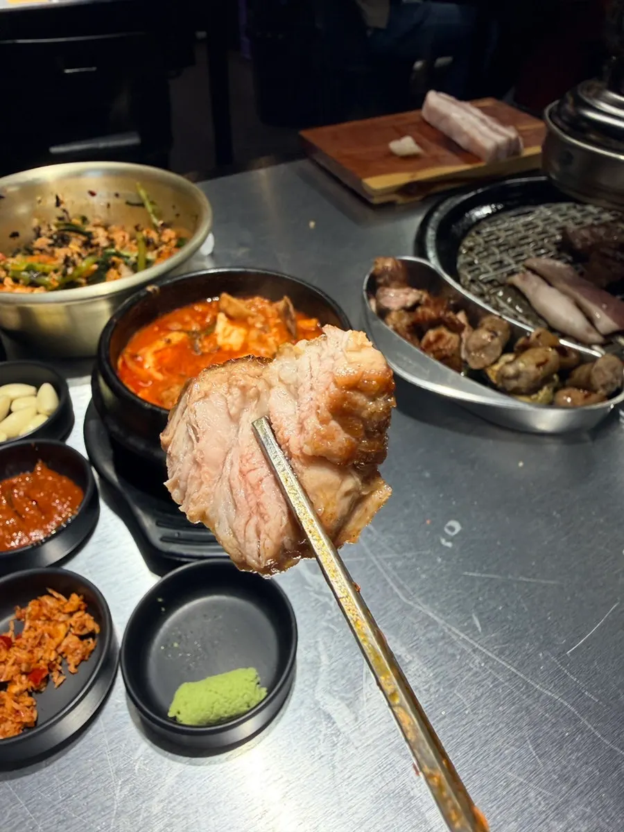 Pork belly meal at Yukjjip