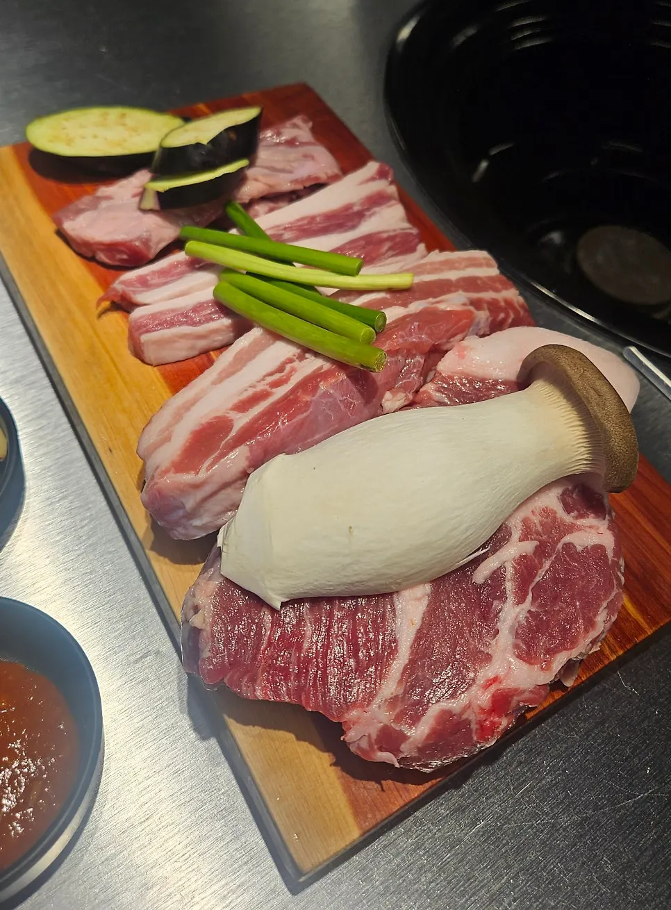Thickly grilled pork belly at Yukjjip