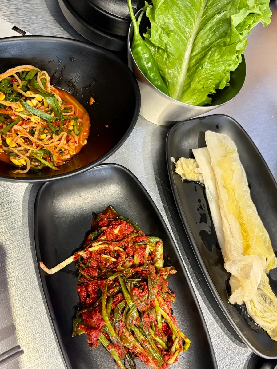 Yukjjip's basic side dish spread