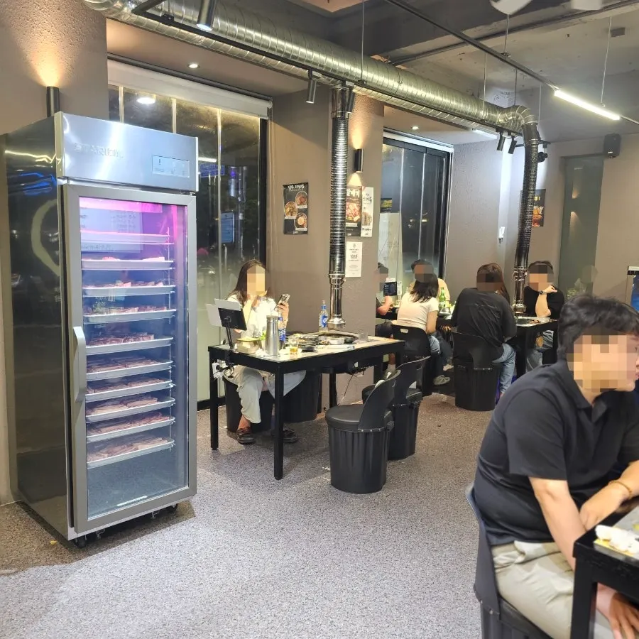 Yukjjip店内座位情况