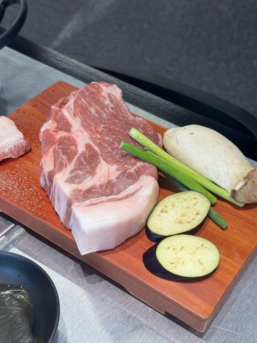 Pork neck and gabrisal on the grill plate