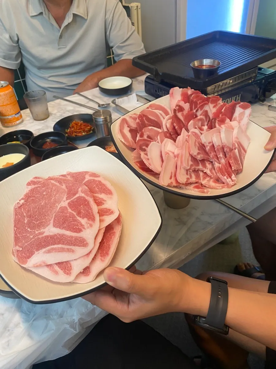 뒤집어 구운 냉동삼겹살