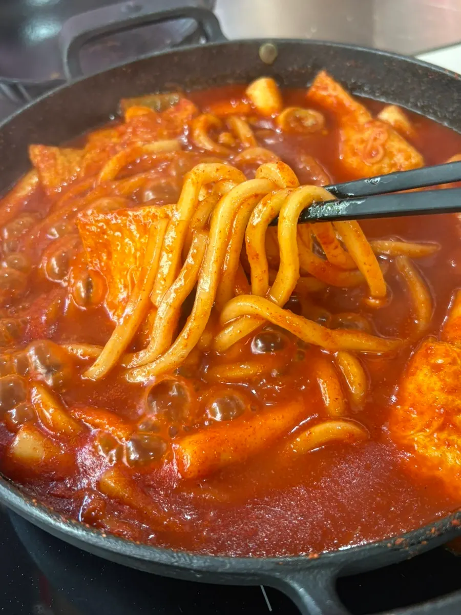 Eungkeum Tteokbokki with wheat rice cakes at original spice level