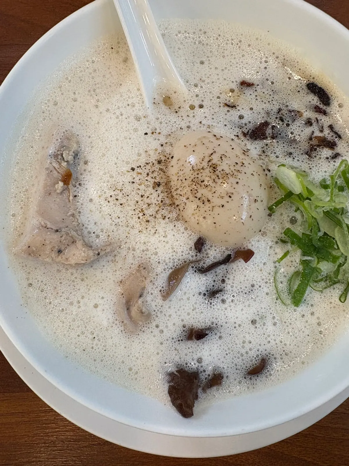 A bowl of tori paitan at Oreno Ramen Eunpyeong
