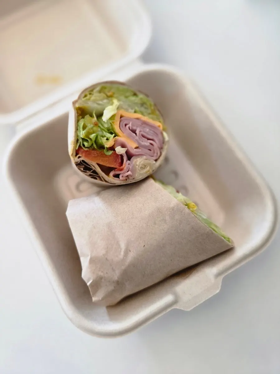 햄치즈 또띠아랩 단면