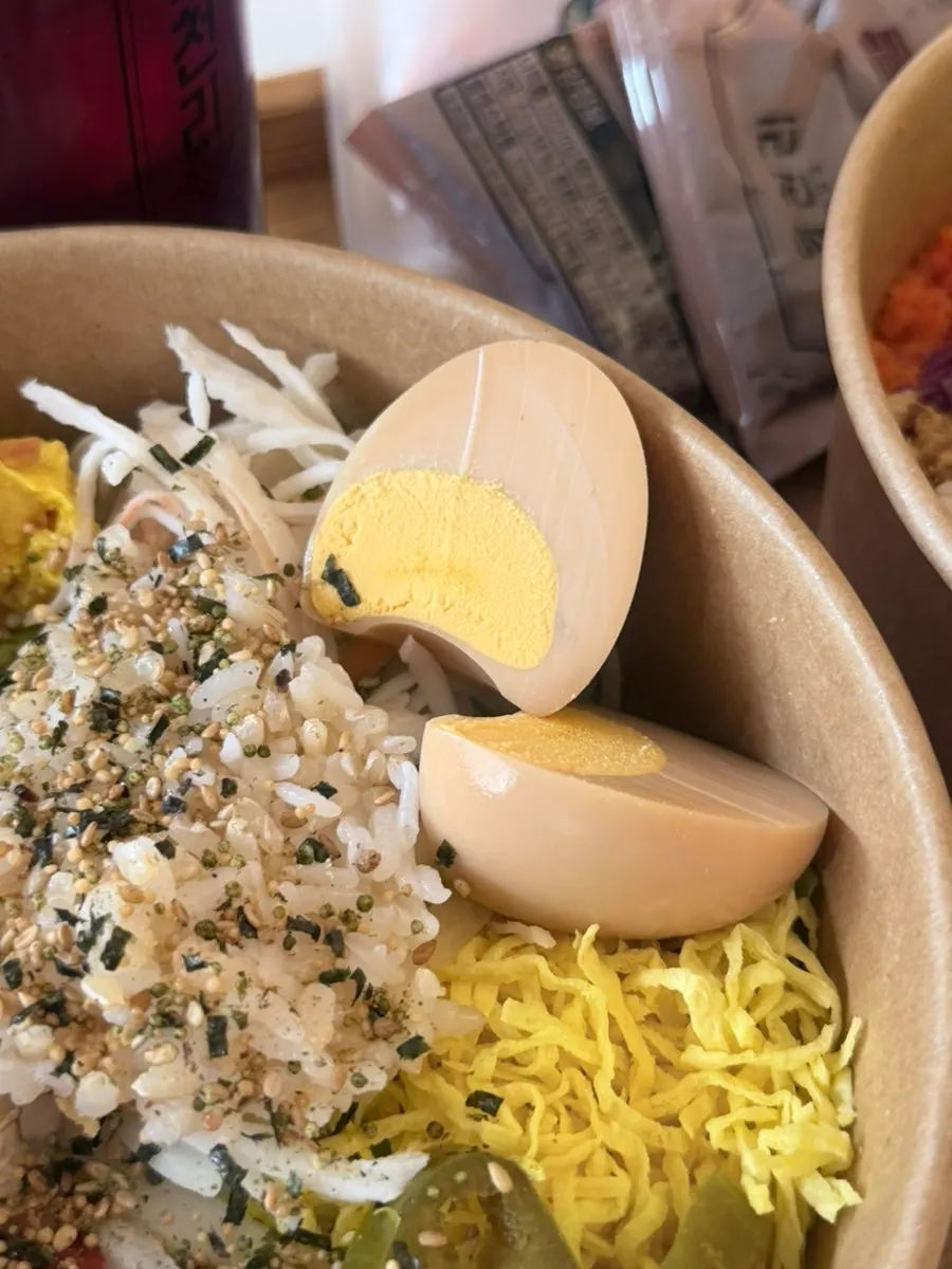 Close-up of the poke salad with dressing