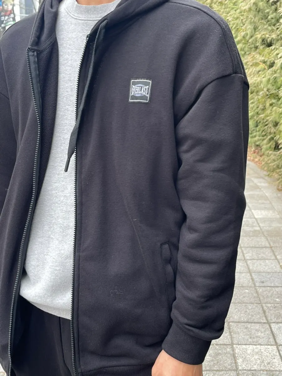 Zipper and drawstring tips on the Everlast zip-up hoodie