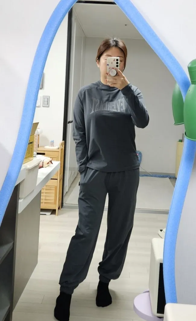 Everlast charcoal sweatshirt and jogger pants set