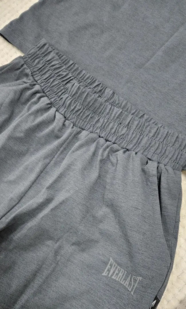 Charcoal women’s tracksuit with thin fabric