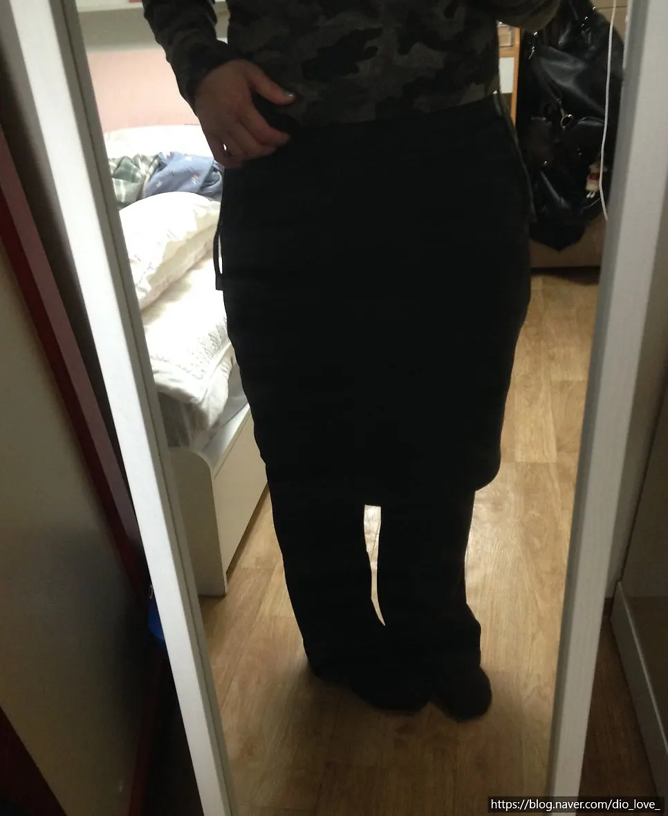 Winter outfit with black fleece-lined skort pants