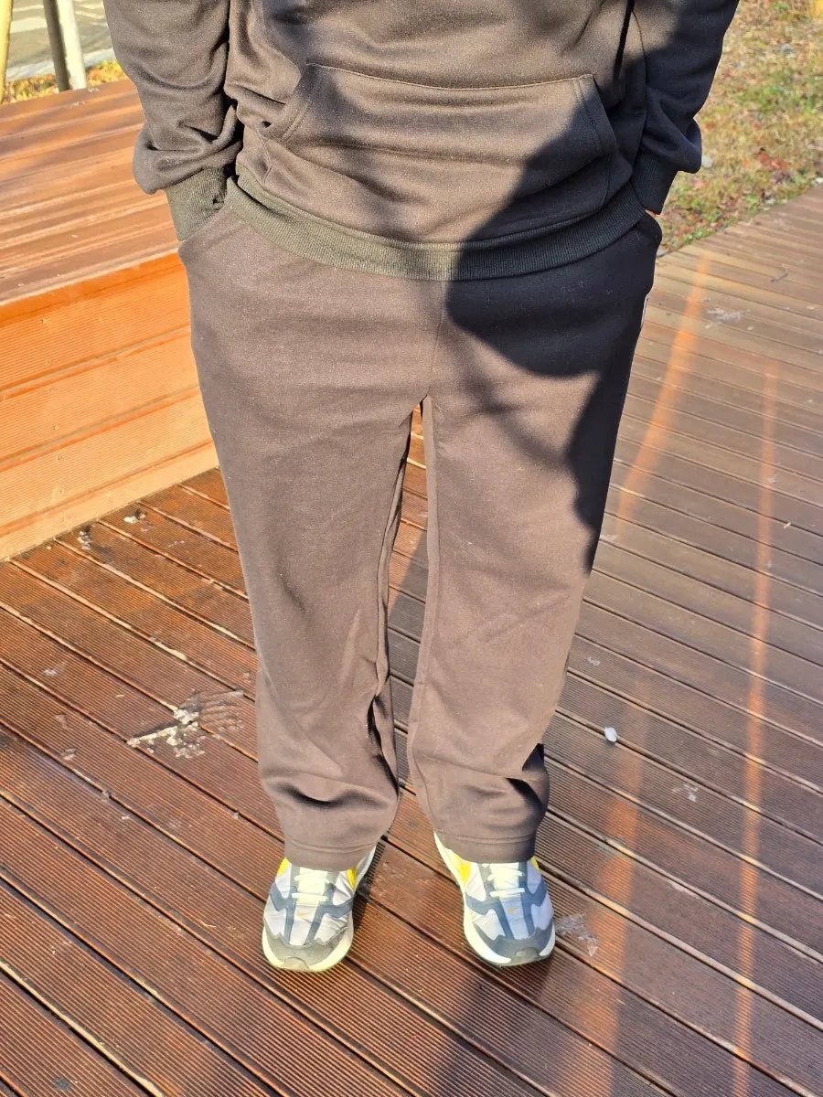 Men's tracksuit worn for a walk