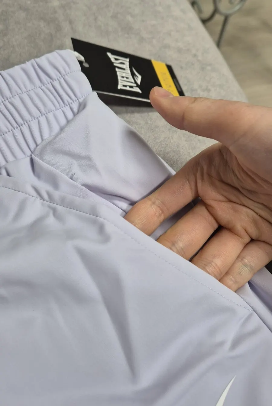 Details of the Everlast Running Crew jacket and pants