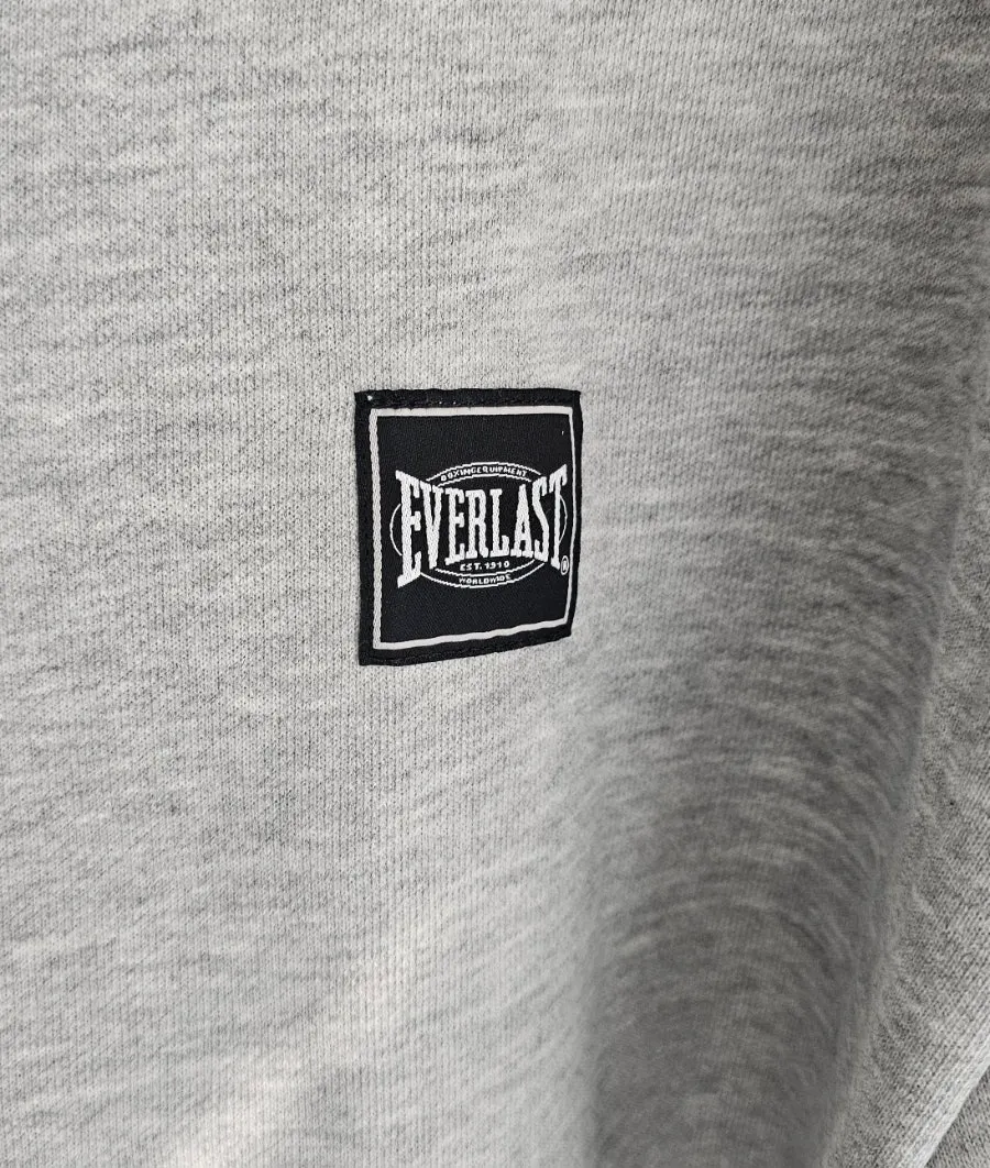 Wearing the Everlast training set