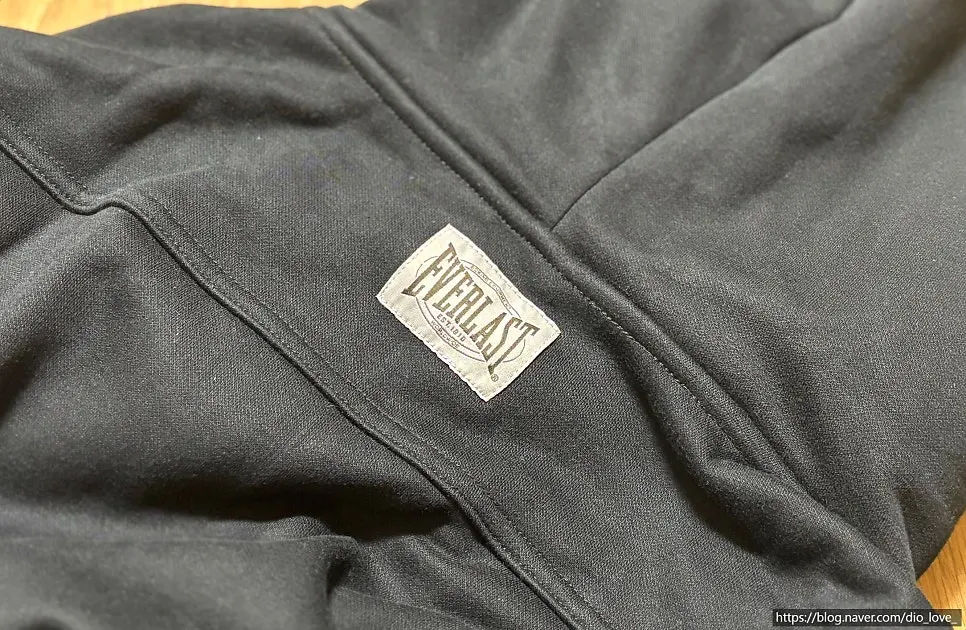 Hoodie and training pants set