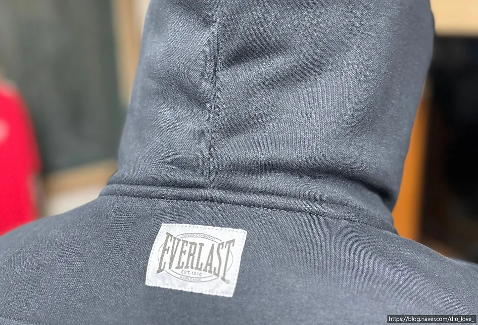 Everlast logo detail on a black hoodie