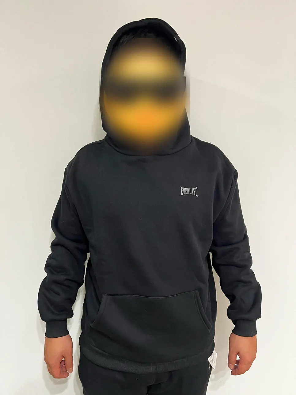 105サイズ男性用パーカー着用姿