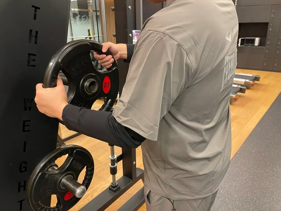 Running wear set in a subdued khaki gray color