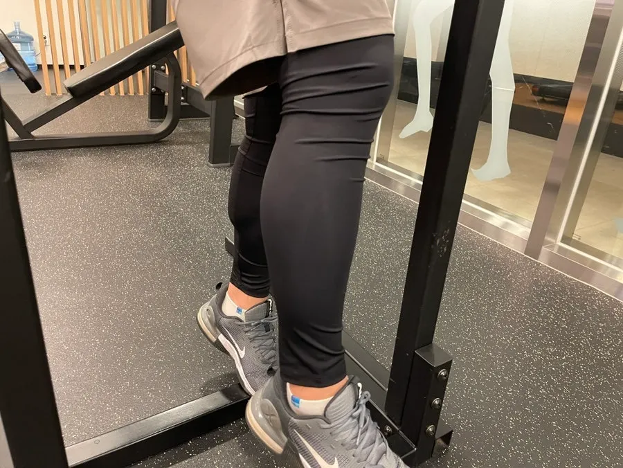 Everlast running clothes worn while running together in the evening