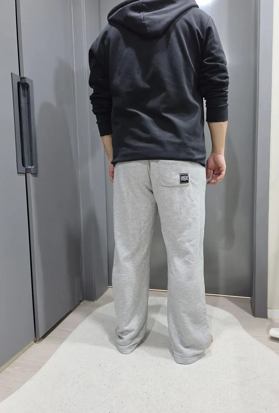 에버라스트 트레이닝복 상하의 색상 조합