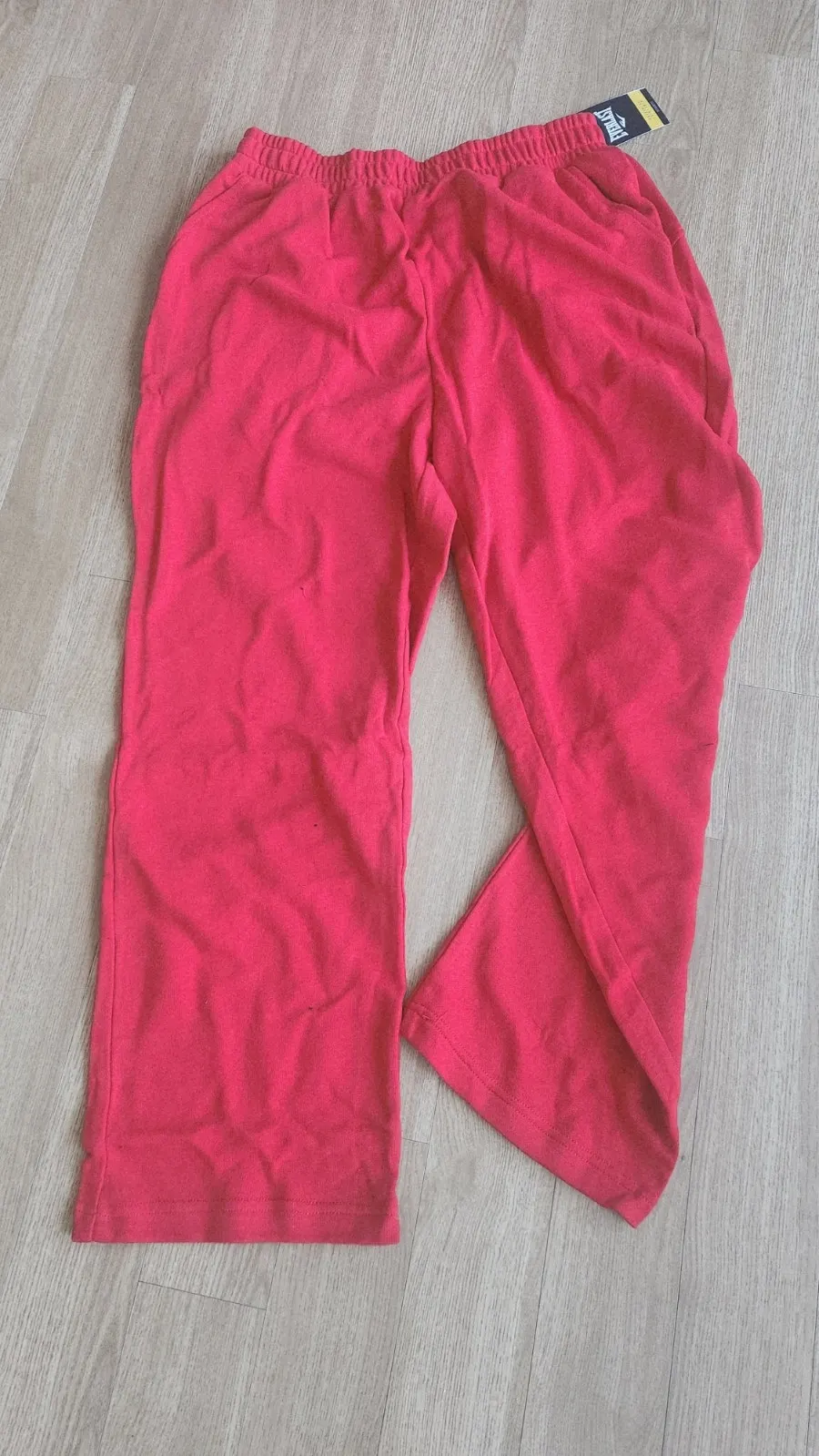 Everlast training set worn for everyday life