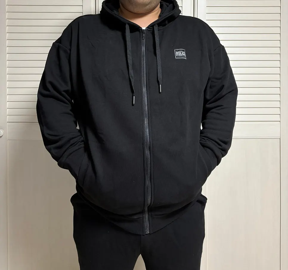 Everlast tracksuit worn in size 110