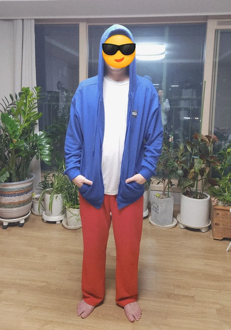 Mini terry tracksuit for everyday life and exercise