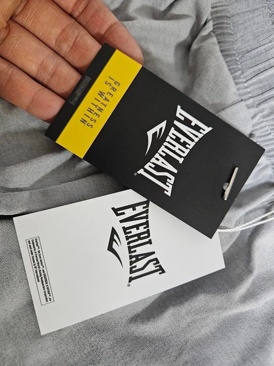 Everlast jogger pants with a roomy fit