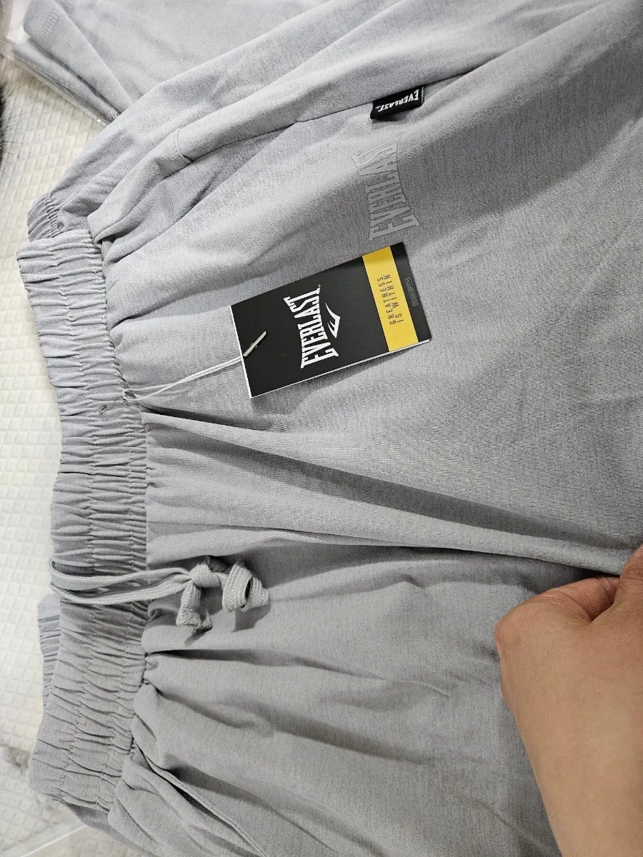 Jogger pants with an adjustable waist drawstring