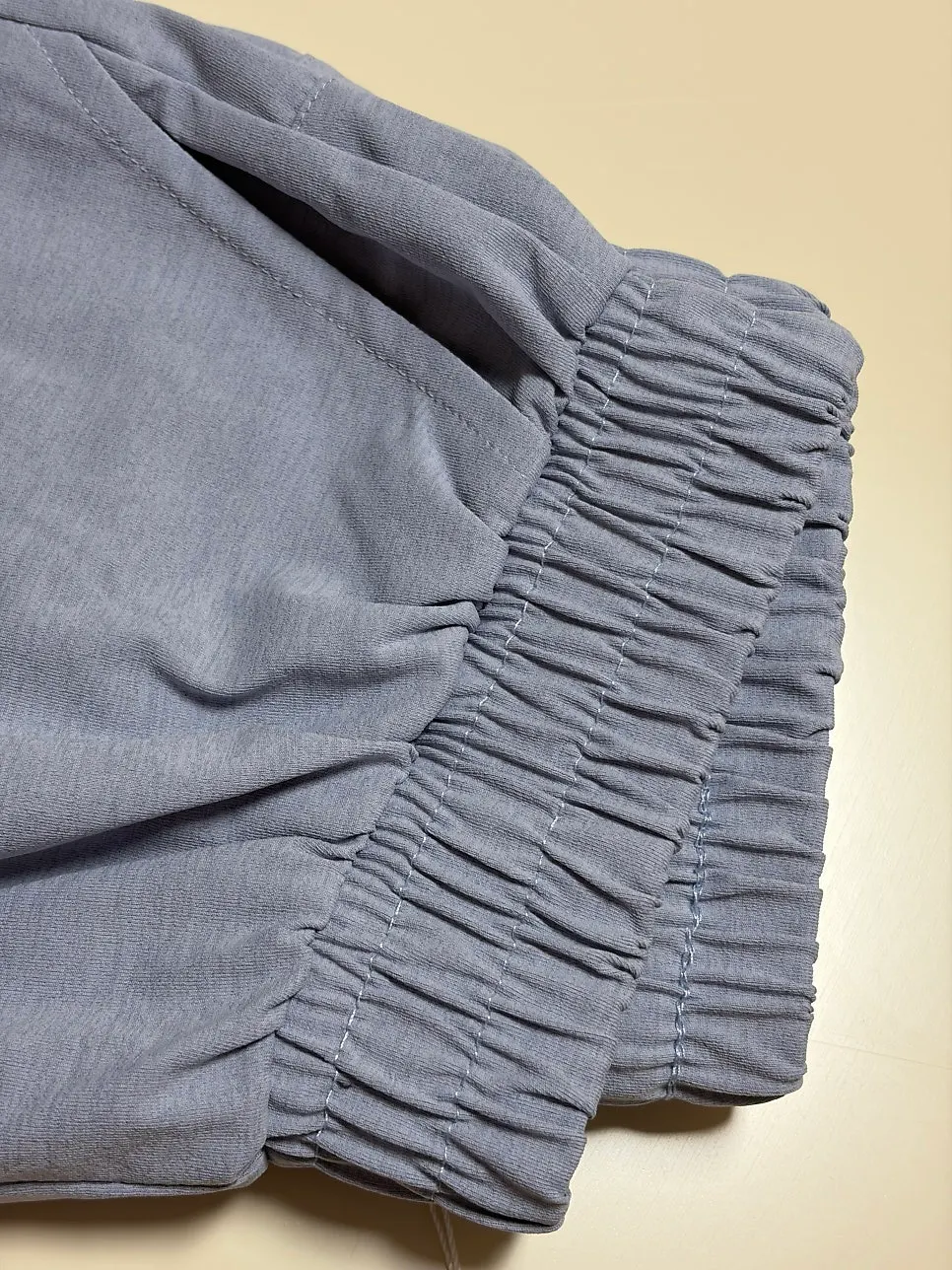Everlast one-mile wear styled for an everyday outing