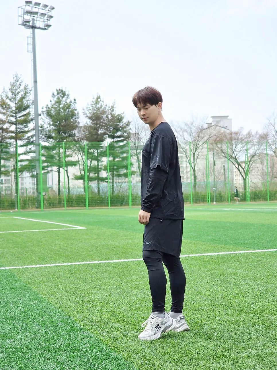 Layered T-shirt and shorts-legging set