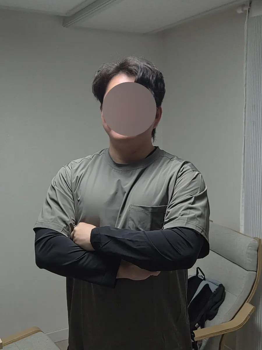 Khaki gray running set worn for a quick outing