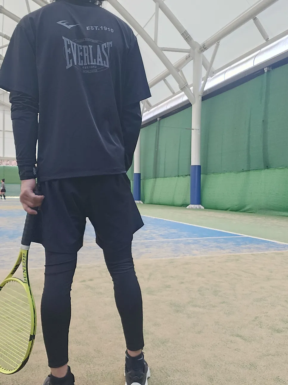 에버라스트 레이어드 운동복 착용 모습