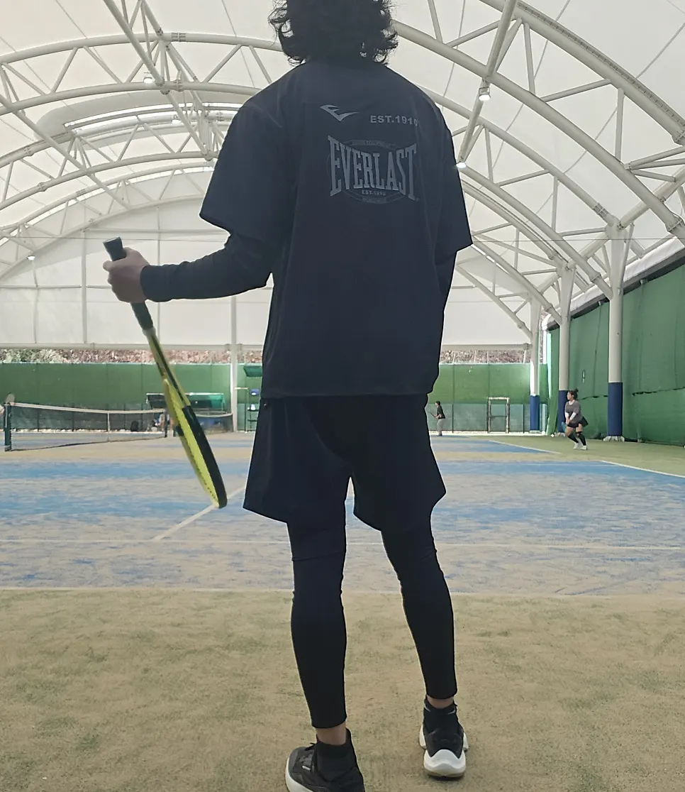 러닝에 활용한 에버라스트 레이어드 운동복