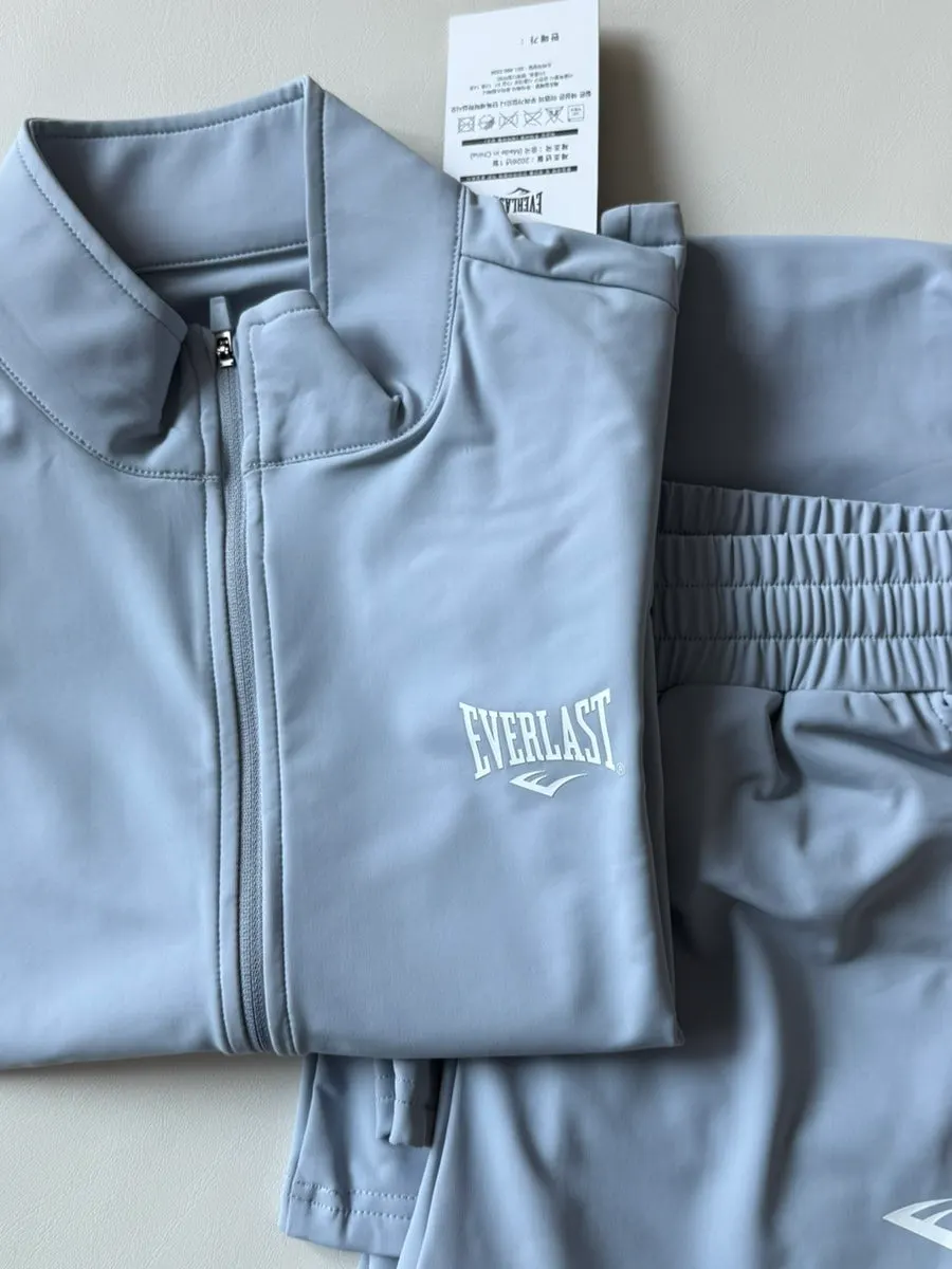 Everlast running jacket and bootcut pants set
