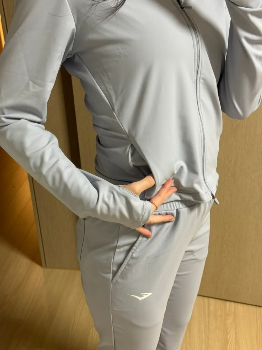 Wearing the Everlast Ash Blue jacket and pants set