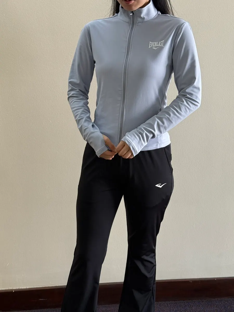 Everlast activewear set worn for yoga