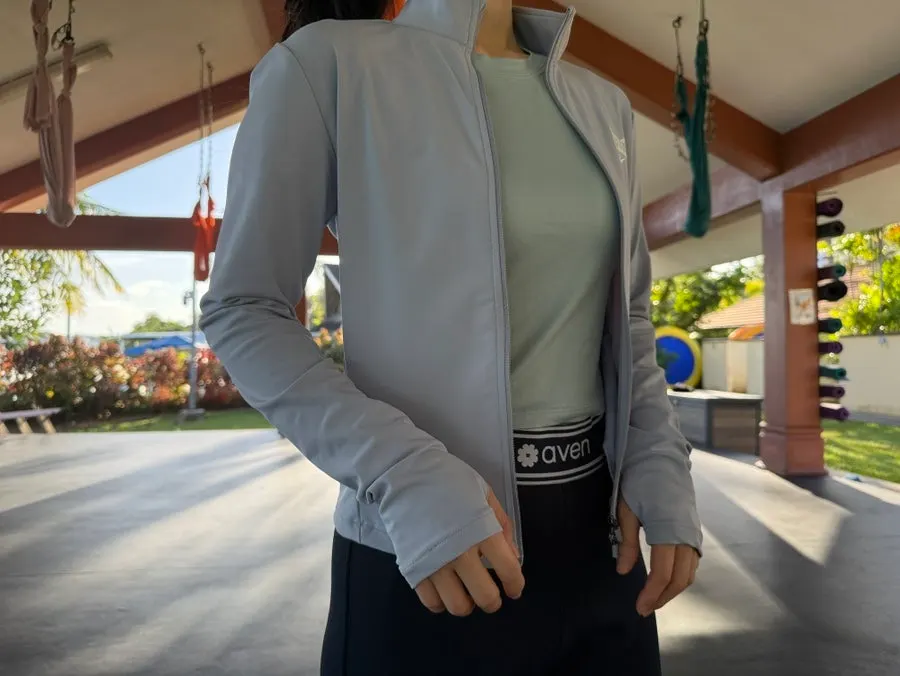 Everlast Running Crew top and bottoms used for yoga