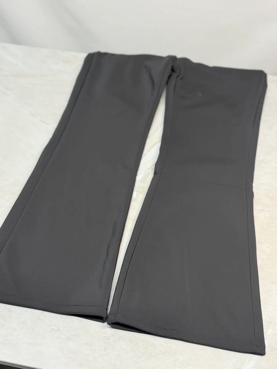 Outer fabric and lining of the fleece pants after washing