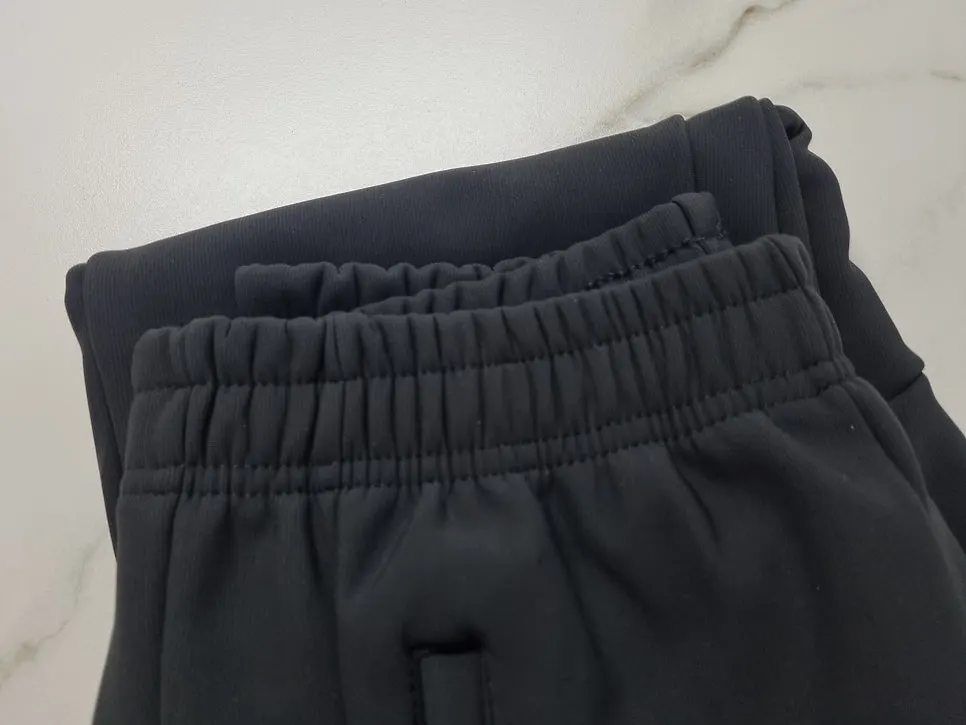 Fleece-lined pants elastic waistband detail